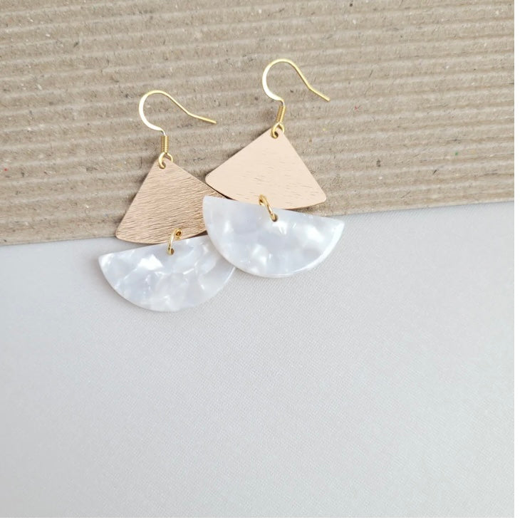 Ava Earrings-Pearl