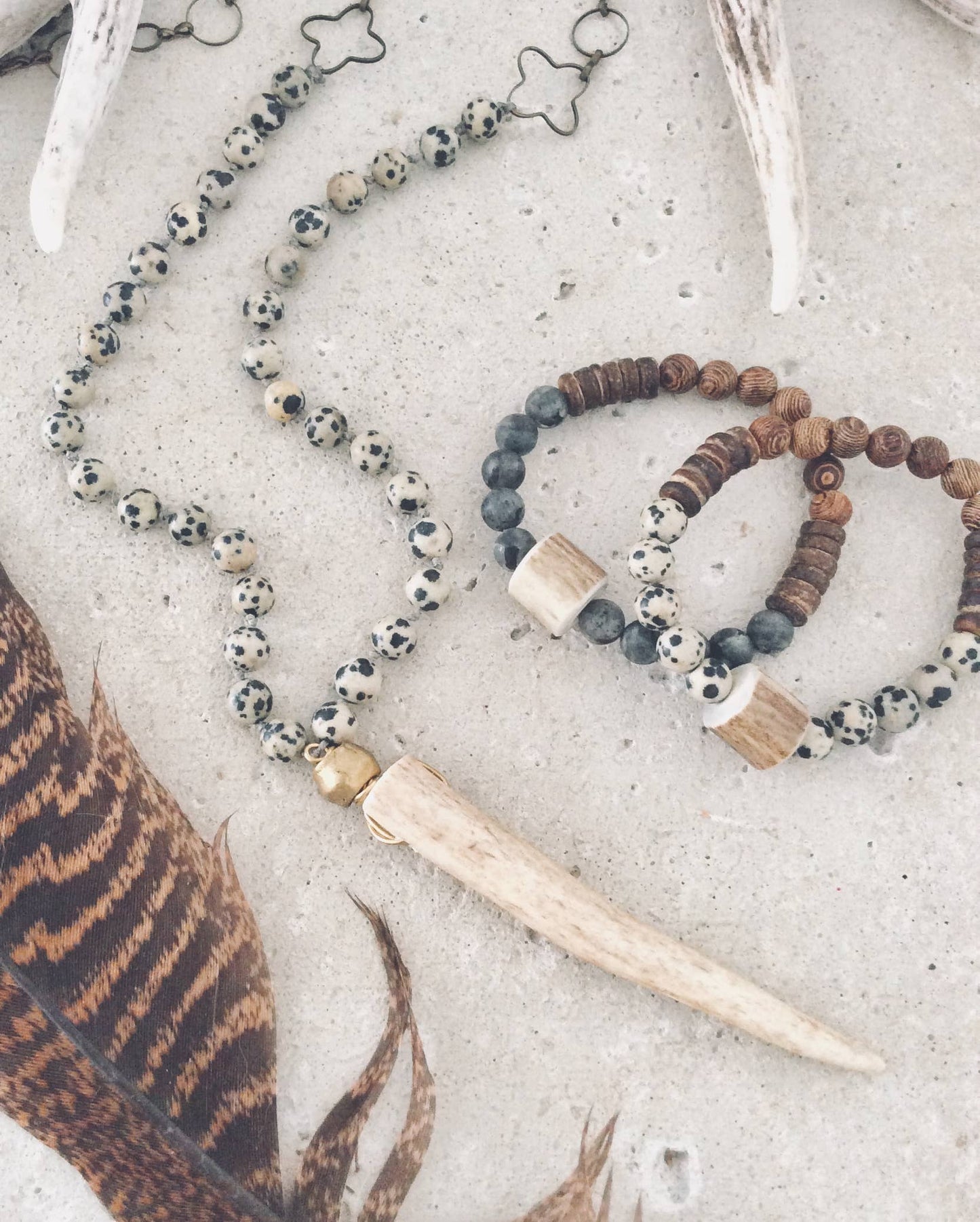 L rae jewelry - Knotted Gemstone and Antler Necklace